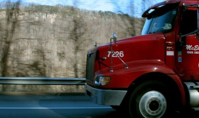Facts About Semi Truck Accidents